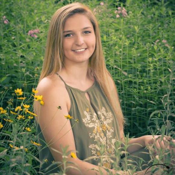 Meet your Posher, Leah - Picture 1 of 1